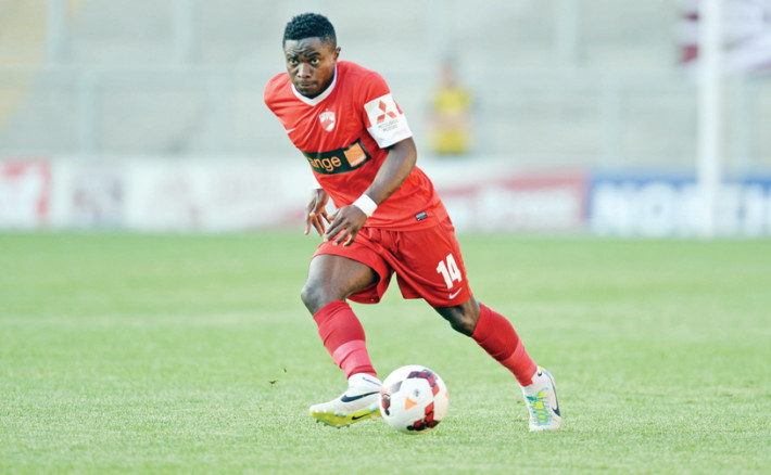  collins fai 710x438   Standard Liège Cameroonian Collins Fai Signs Four Year Deal   AfricaSoccercom