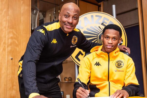 South African outfit Kaizer Chiefs secure signing of former Cape Town Spurs winger Asanele Velebayi