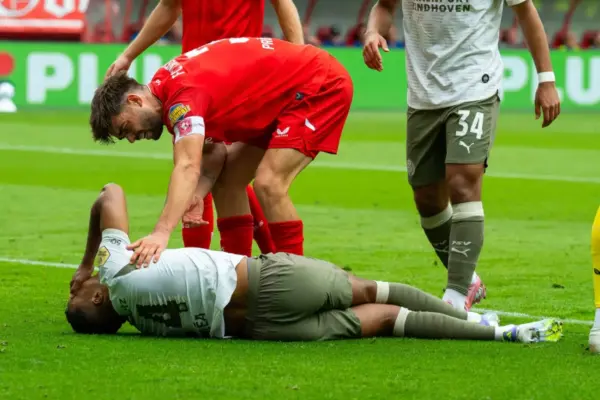 French-Malian striker Alassane Pléa suffers Season-ending injury at PSV Eindhoven