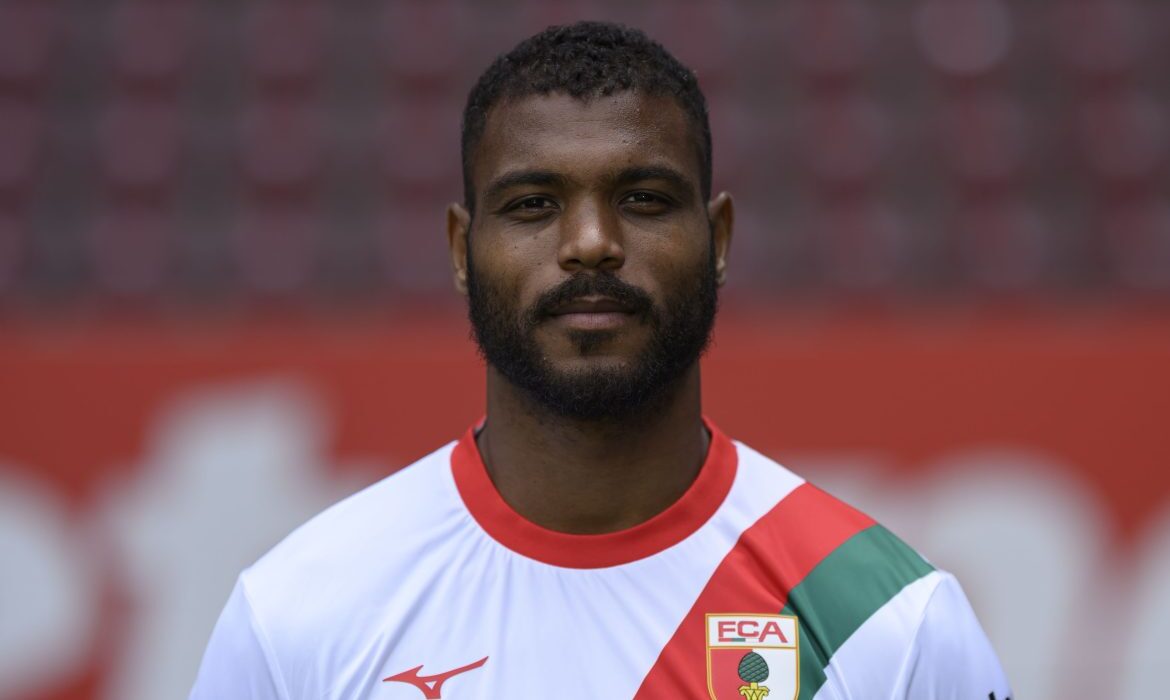  fc augsburg team presentation 1170x780   French outfit Angers open talks to sign Benin star Steve Mounié   AfricaSoccercom