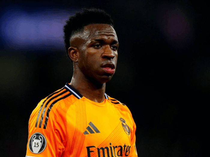 Real Madrid halt contract talks with Vinícius Júnior amid salary dispute Real Madrid halt contract talks with Vinícius Júnior amid salary dispute   Real Madrid halt contract talks with Vinícius Júnior amid salary dispute   AfricaSoccercom