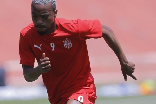 South African forward Khanisa Mayo determined to stay at CR Belouizdad despite exit list inclusion
