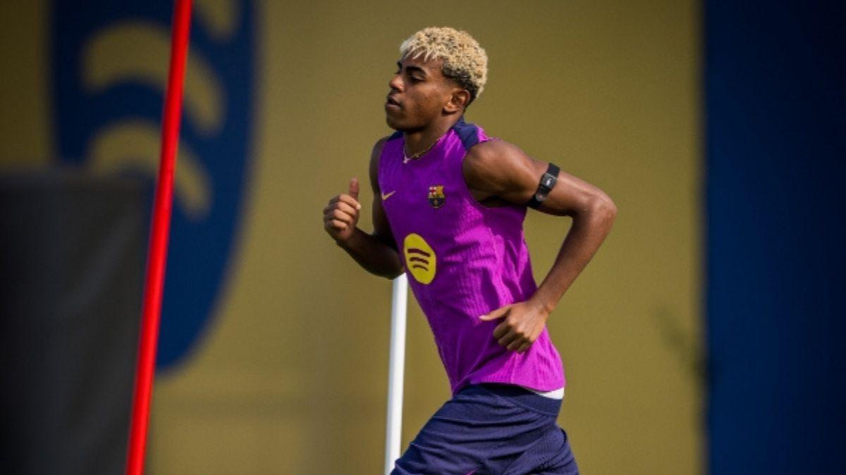 Spanish-Moroccan youngster Lamine Yamal left out of Barcelona squad for Valencia clash due to injury