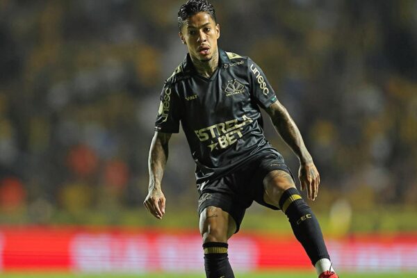 Portuguese club Santa Clara rejects $9.5m offer from Mamelodi Sundowns for Mateusinho