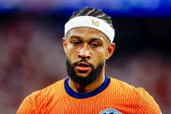 Memphis Depay becomes Netherlands all-time topscorer