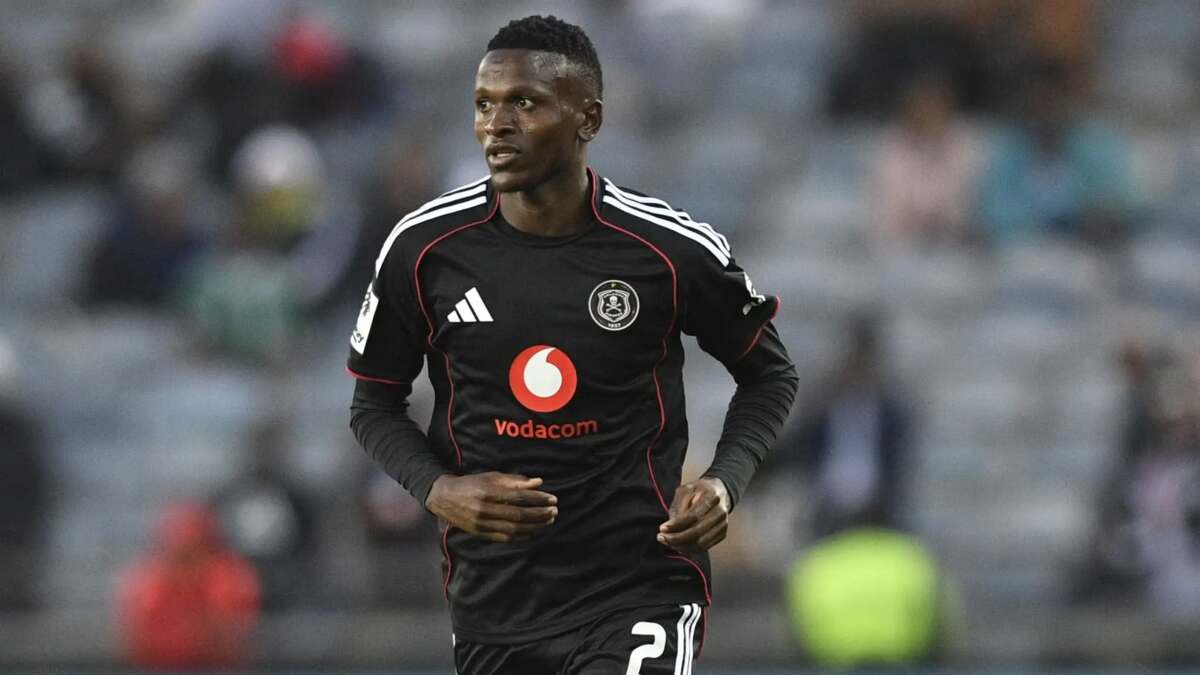 Former Orlando Pirates star Lebogang Mokoena offers valuable advice to defender Tshepho Mashiloane