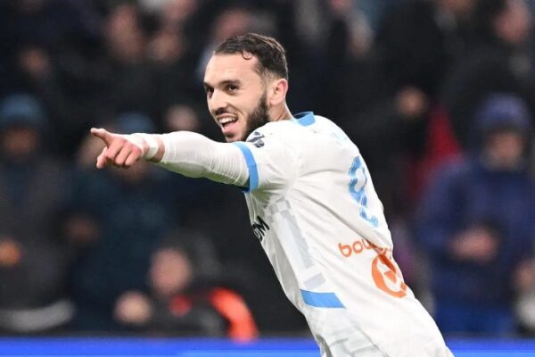 Gabonese striker Pierre-Emerick Aubameyang hails Algerian international Amine Gouiri 