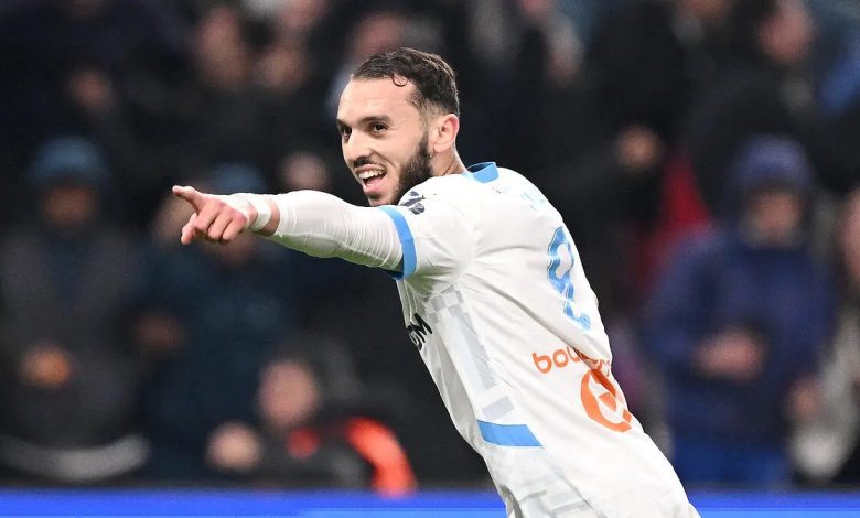 Gabonese striker Pierre-Emerick Aubameyang hails Algerian international Amine Gouiri 