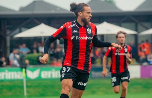 Algerian winger Billal Brahimi reaches agreement to join Santos in Brazil