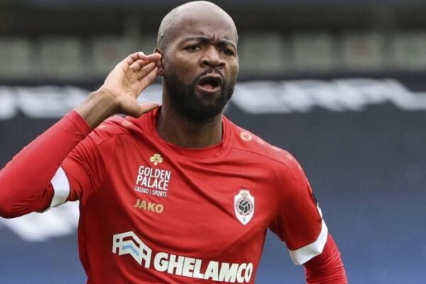 Cameroonian forward Didier Lamkel Zé attracts interest from Shanghai Shenhua and Chengdu Rongcheng