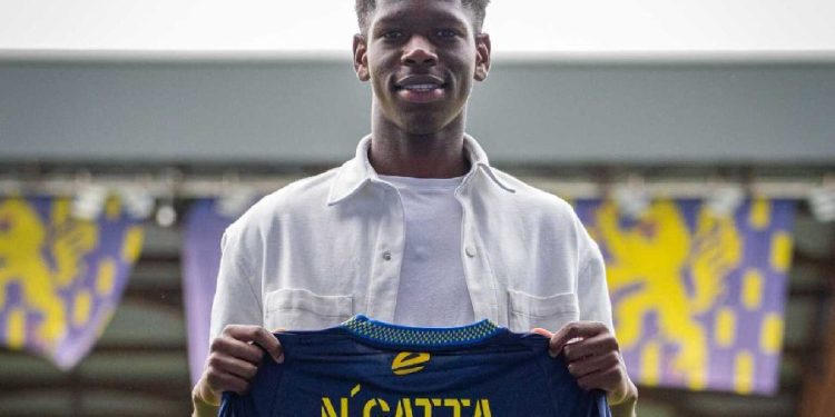 French-Ivorian defender Élie N’Gatta signs first professional contract with FC Sochaux