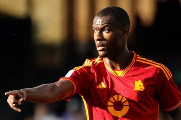 Ivorian Evan Ndicka leads Roma’s record-setting defence in Serie A
