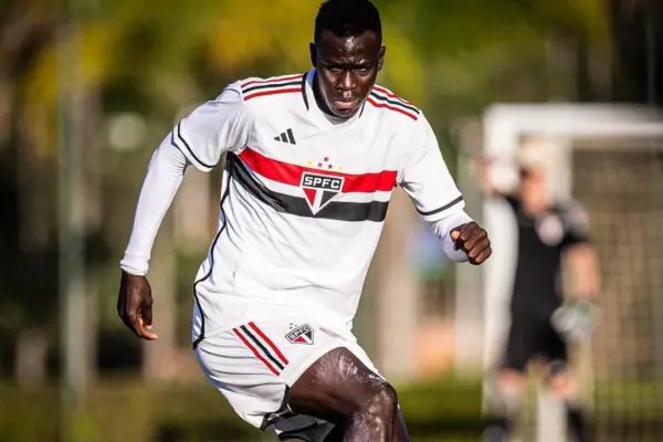 Senegalese midfielder Clauvis Étienne Carvalho swaps Brazil for Austrian loan move