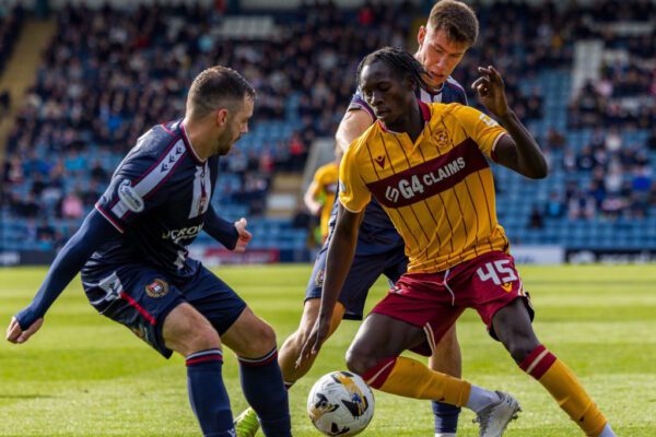 Congolese defender Emmanuel Longelo registers first assist for Motherwell in draw with Dundee