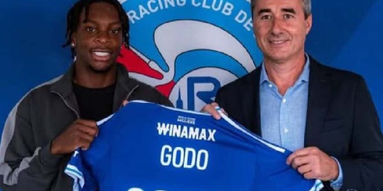 Strasbourg complete €7m signing of Ivorian winger Martial Godo from Fulham