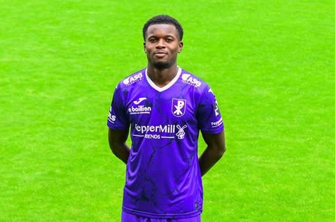 Congolese midfielder Kéres Masangu seals move to Patro Eisden