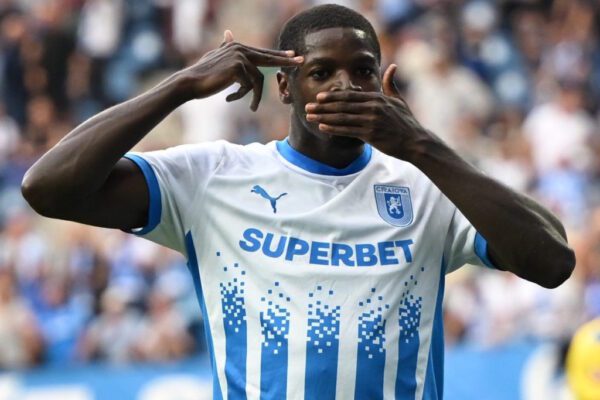 Congolese striker Steven Nsimba fires Universitatea Craiova to victory and extends superb scoring run
