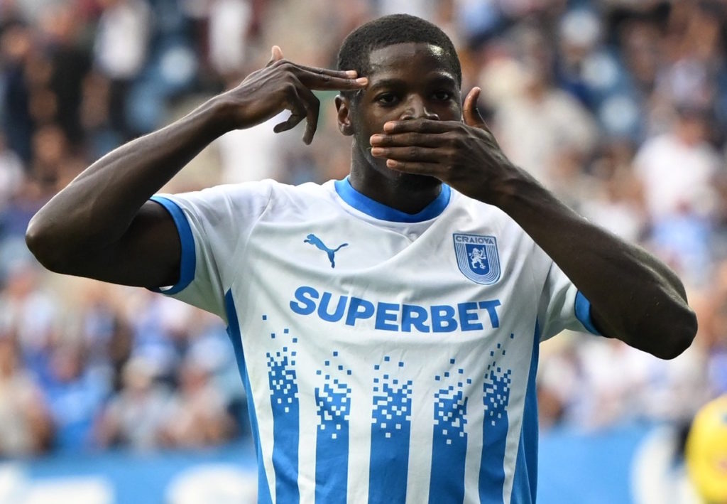 Congolese striker Steven Nsimba fires Universitatea Craiova to victory and extends superb scoring run