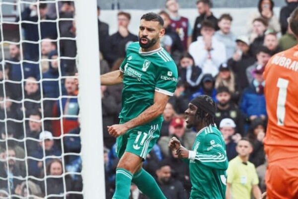 Mohamed Salah rescues Liverpool with late penalty