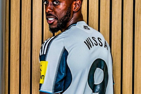 Newcastle boss Eddie Howe confirms Yoane Wissa return after international break
