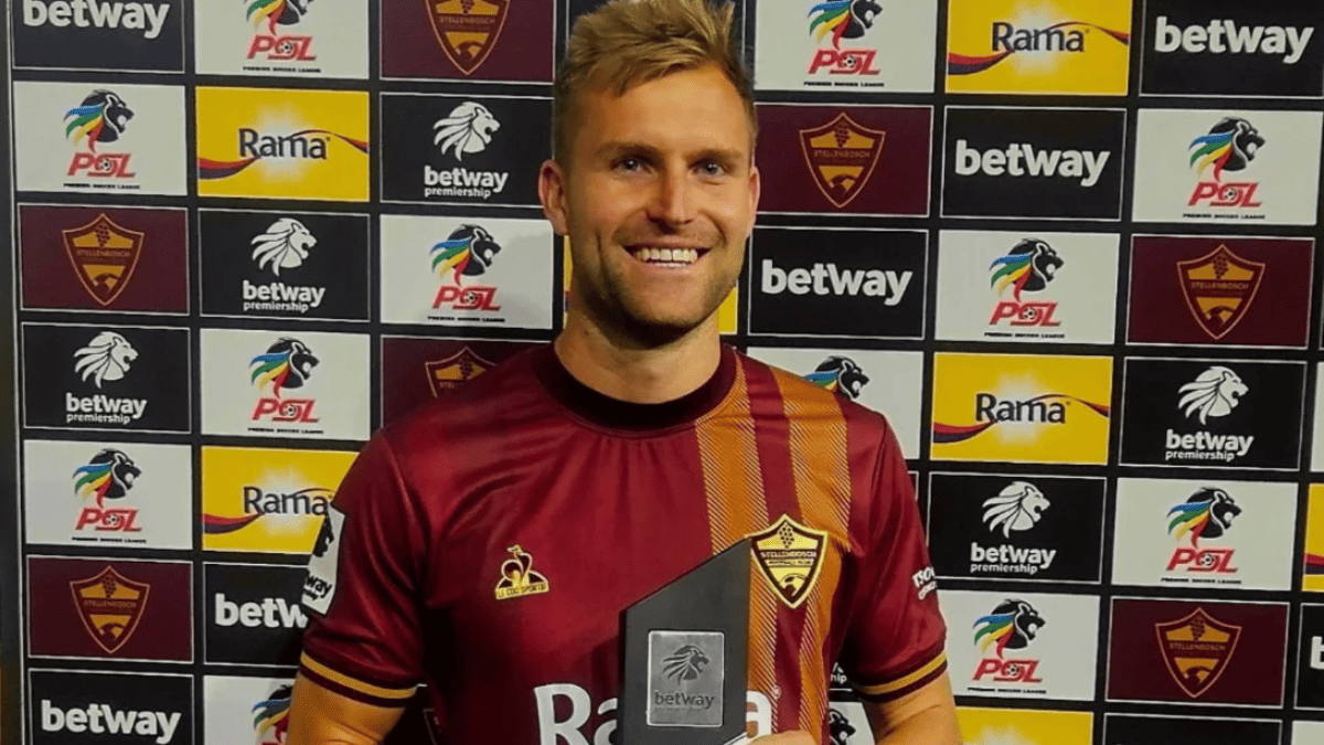 Orlando Pirates set to sign Stellenbosch star Andre de Jong on transfer deadline day