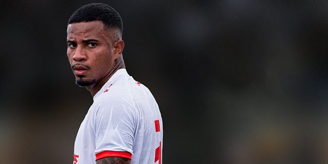 Stade Tunisien secure Brazilian midfielder Alysson Adriano on three-year deal