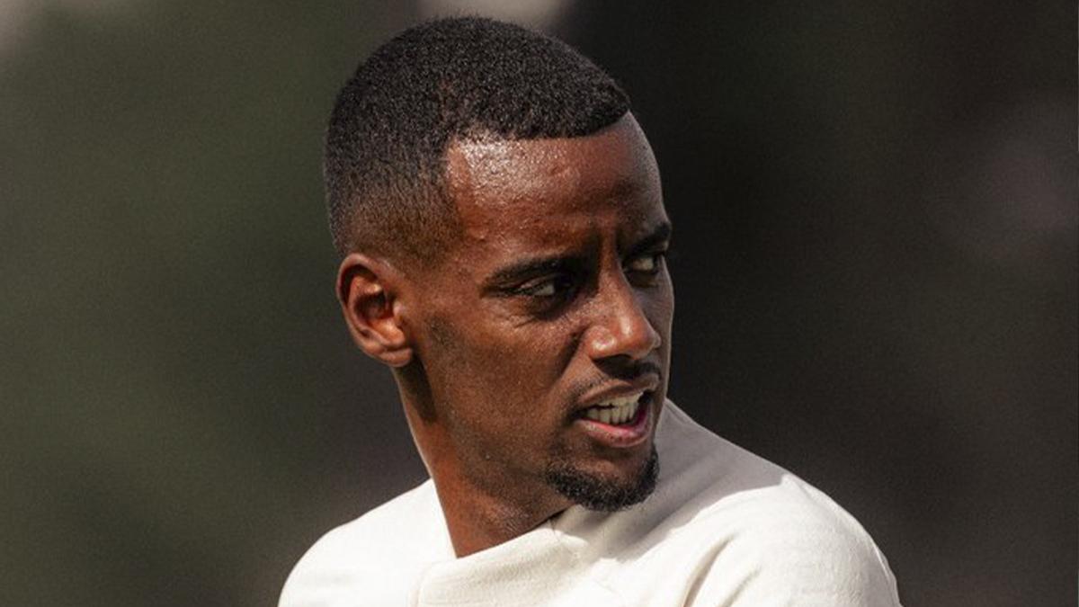 Liverpool manager Arne Slot explains Alexander Isak’s exclusion from Burnley clash