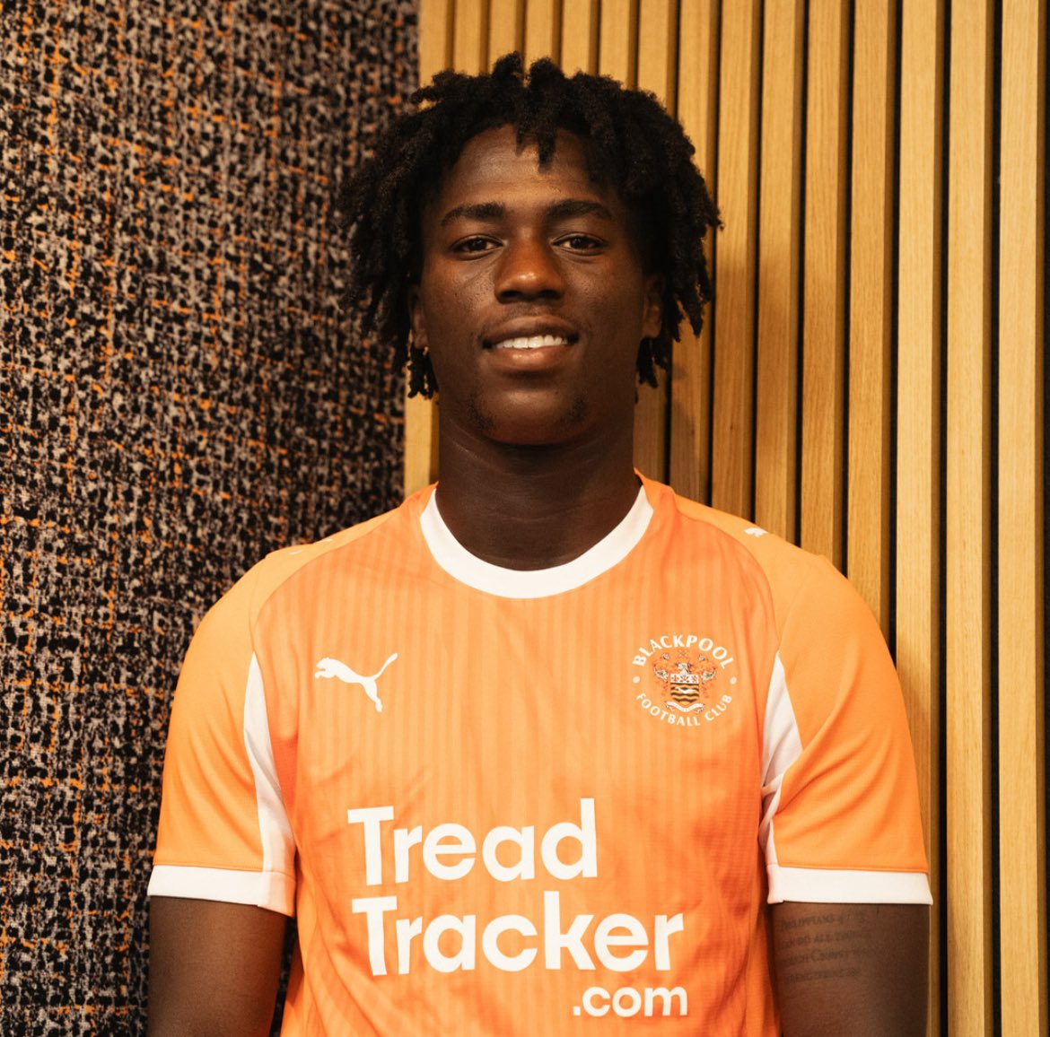 English-Nigerian winger Malcolm Ebiowei released by Blackpool after just four appearances