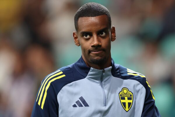 Potter hopeful Alexander Isak will spearhead Sweden’s World Cup play‑off bid despite injury