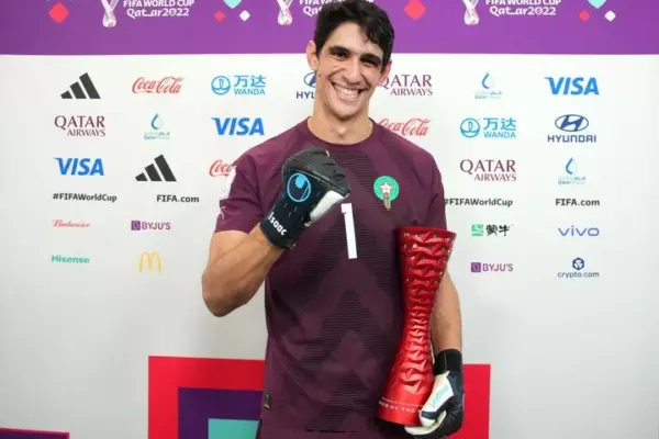 Yassine Bounou praises Lamine Yamal’s identity while respecting his choice