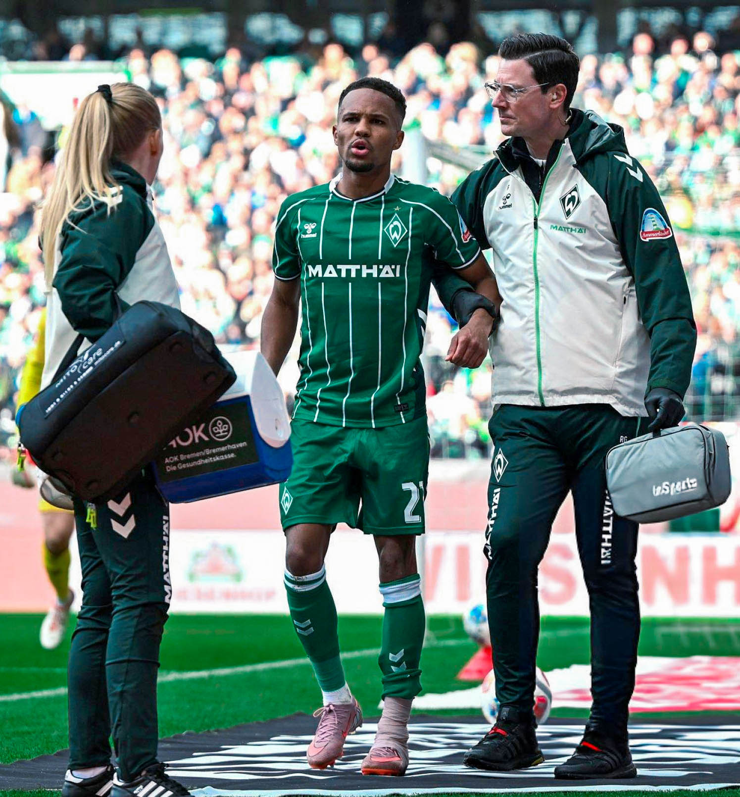 Nigerian defender Felix Agu faces months out after ligament injury in Werder Bremen win