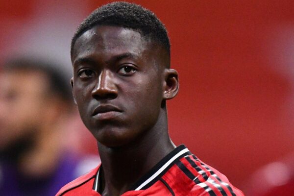 English-Ghanaian midfielder Kobbie Mainoo pushes for Napoli switch as Man United frustrations grow