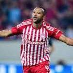 Ayoub El Kaabi shines amid Olympiakos defeat to Barcelona, matching historic Moroccan record