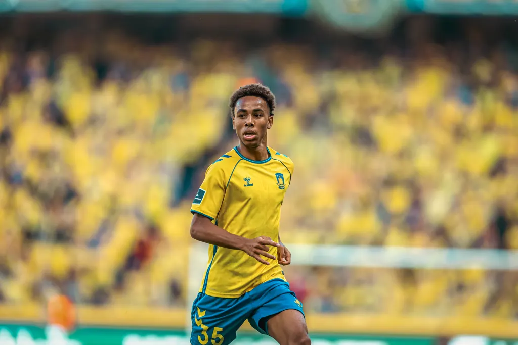 Brøndby star Noah Nartey chooses to represent Denmark over Ghana