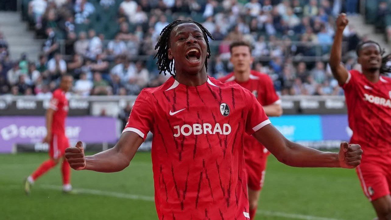 Swiss-Congolese Johan Manzambi to stay at Freiburg despite Napoli interest, says agent