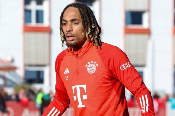 French-Cameroonian Sacha Boey could leave Bayern Munich in January