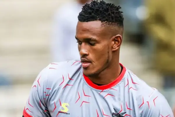 Rwanda goalkeeper Fiacre Ntwari undergoes shoulder surgery, sidelined until March 2026