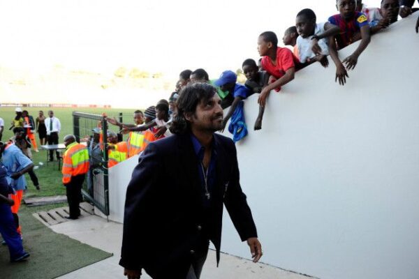 I am considering offers from South Africa - Argentine coach Rodolfo Zapata