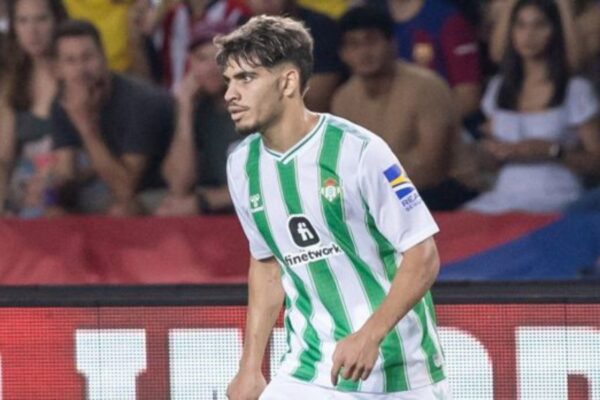 Moroccan Star Abdessamad Ezzalzouli Shines as Real Betis Beat Mallorca 3-0