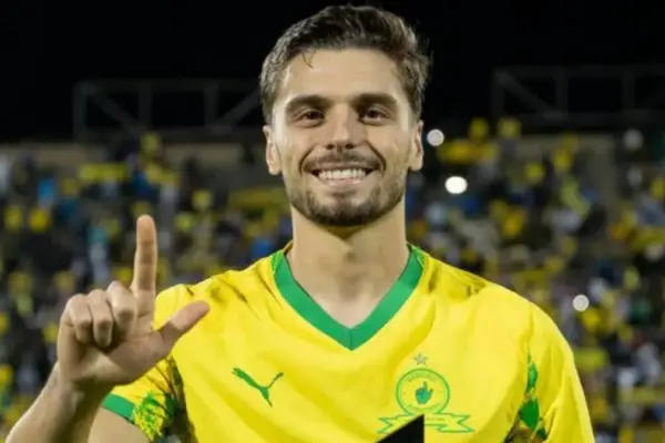 I want to win every trophy with Mamelodi Sundowns - Portuguese midfielder Nuno Santos