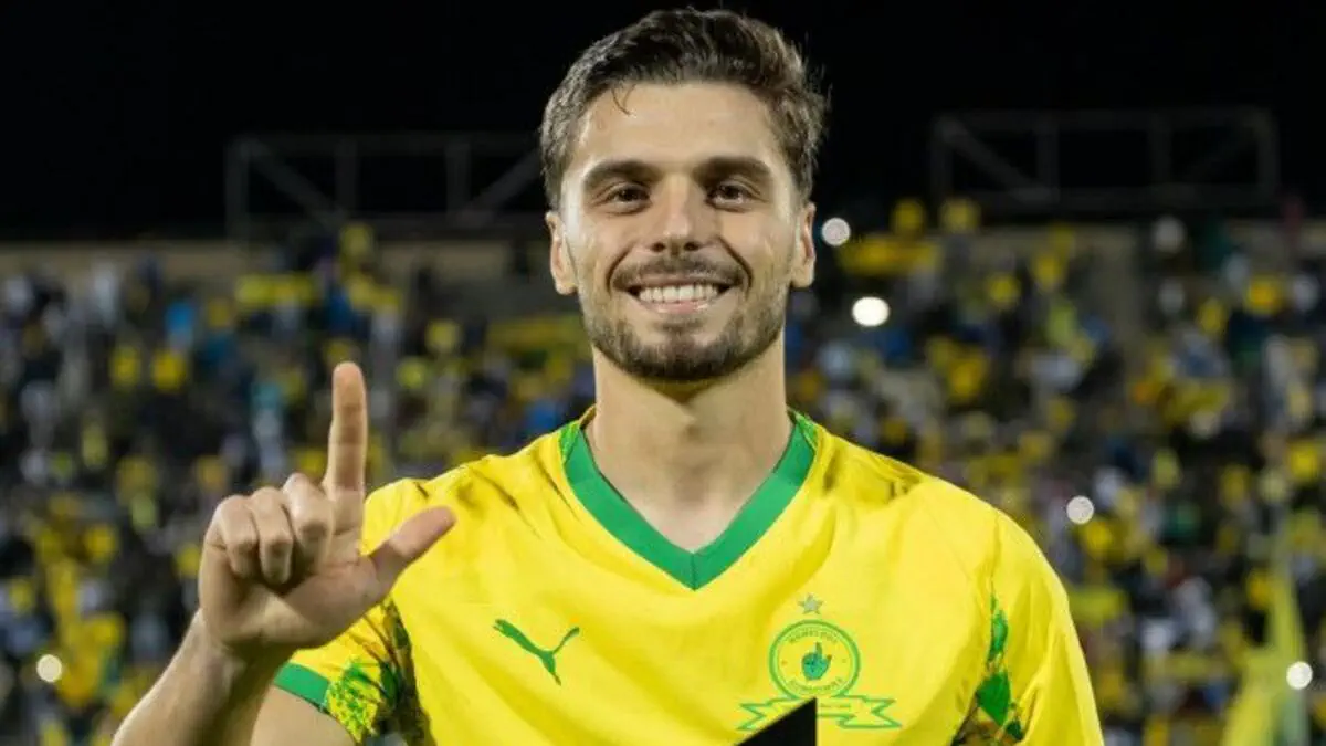 I want to win every trophy with Mamelodi Sundowns - Portuguese midfielder Nuno Santos