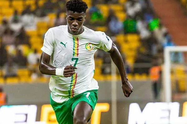 Cesc Fàbregas voices frustration over Assane Diao’s Senegal call-up