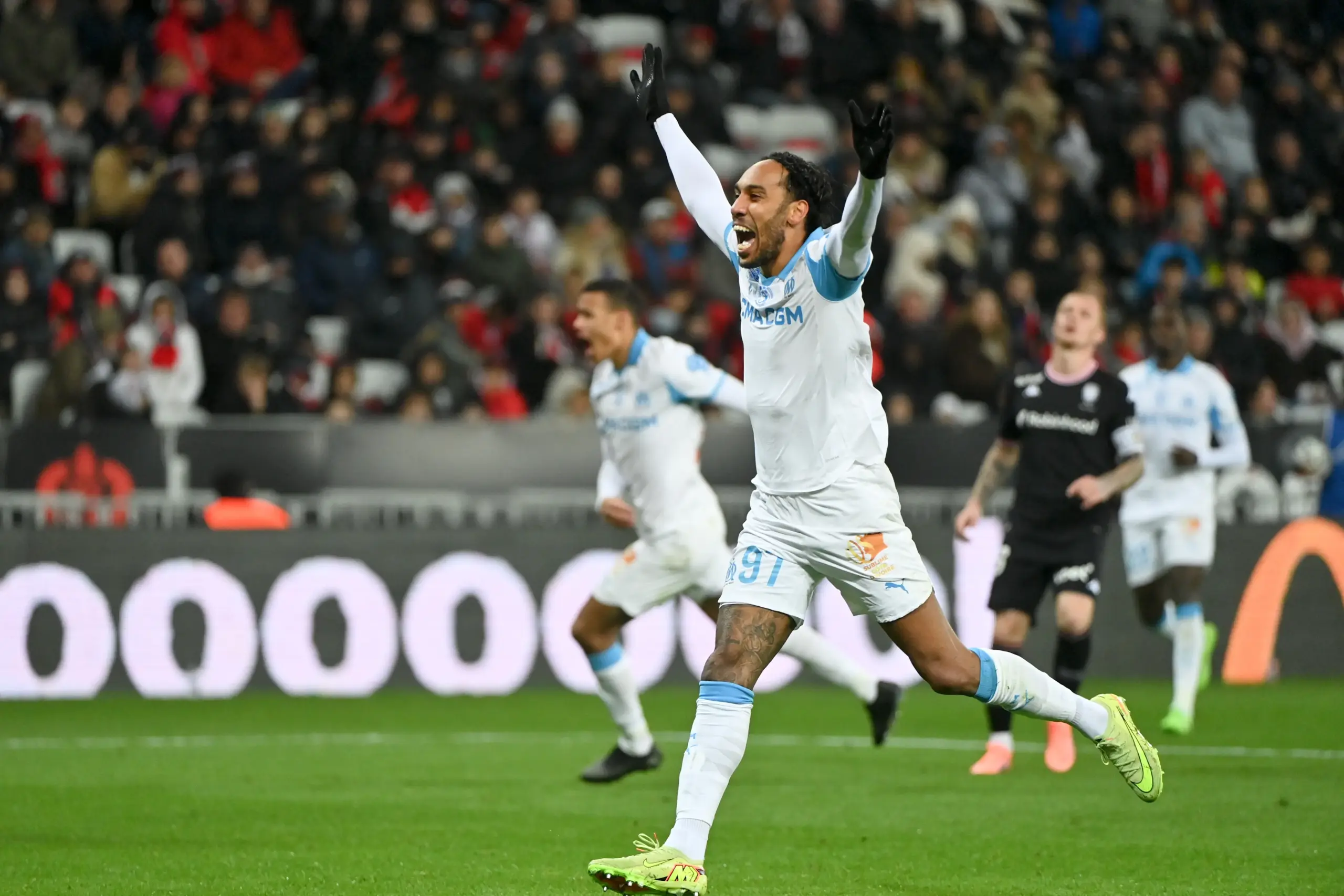 Pierre-Emerick Aubameyang reaches 400-goal landmark as Marseille defeat Nice