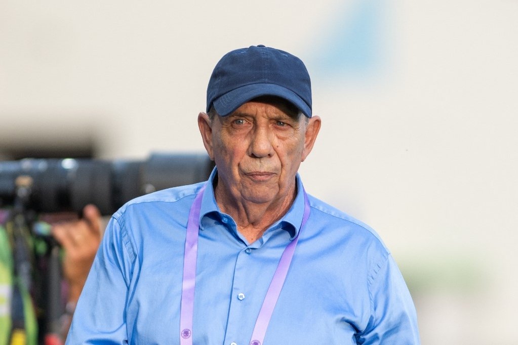  1805082 jean louis gasset lors d un match entre toulouse et le paris saint germain le 30 aout 2025   BREAKING Former Cote dIvoire head coach Jean Louis Gasset passes away   AfricaSoccercom