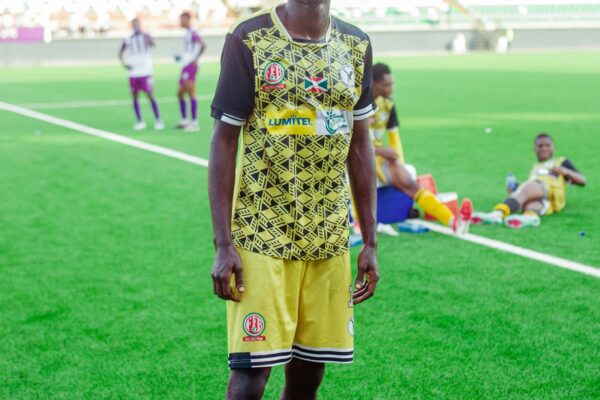 Raja Casablanca assess Burundian striker Abdi Ineza during decisive trial period