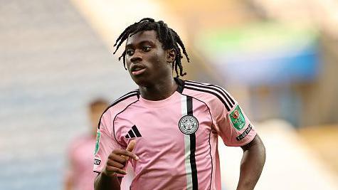 Bayern Munich hold initial talks in bid to sign English-Zambian winger Jeremy Monga
