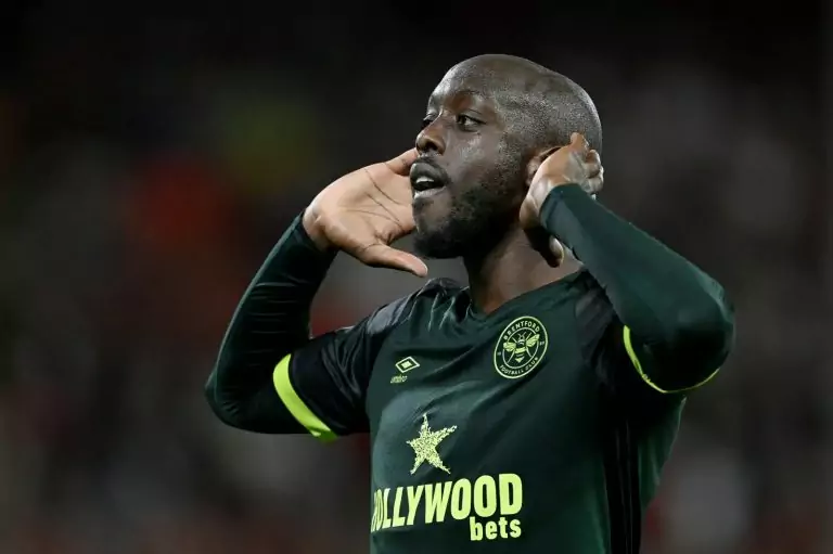 Yoane Wissa makes long-awaited debut