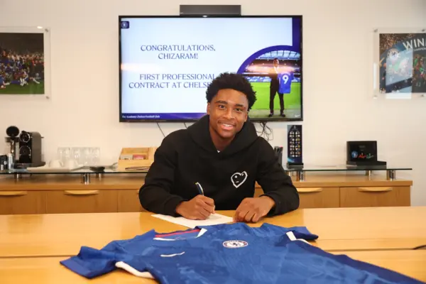 English-Nigerian Chizaram Ezenwata signs first professional contract with Chelsea