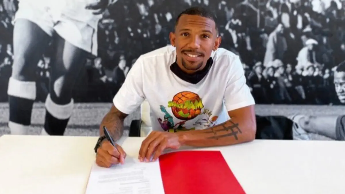 South African outfit Stellenbosch FC secure signing of veteran defender Wayde Jooste