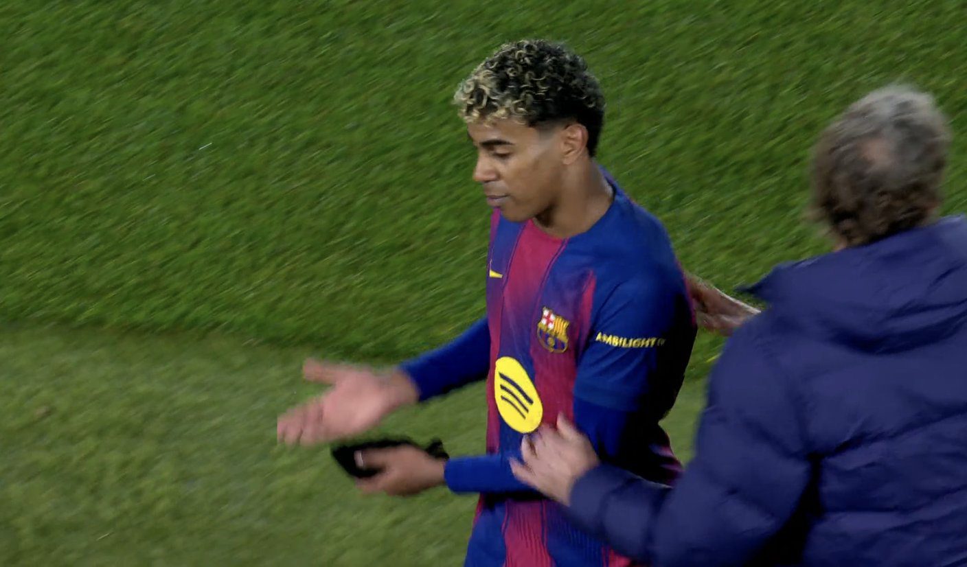  Lamine Yamal angry   Barcelonas Spanish Moroccan teen Lamine Yamal shows the right attitude says Flick after touchline frustration   AfricaSoccercom